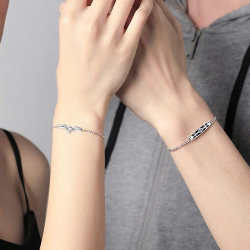 Alternative view of Vòng tay đôi Bạc 925 phủ Bạch kim cao cấp King and Queen CIGNO