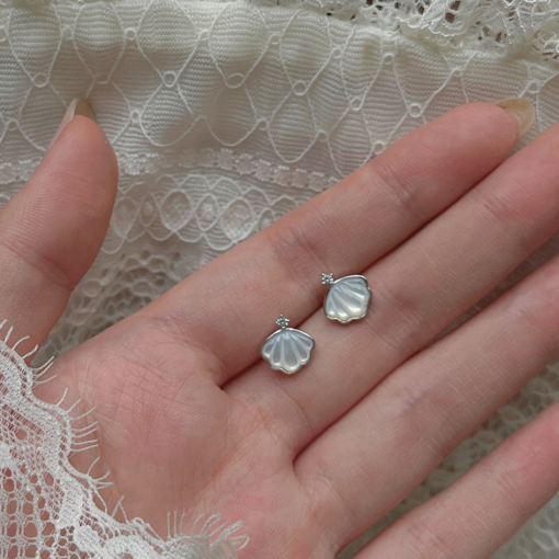 Alternative view of Khuyên tai Bạc 925 phủ Bạch kim cao cấp Serena -  Aquamarine Realm Collection