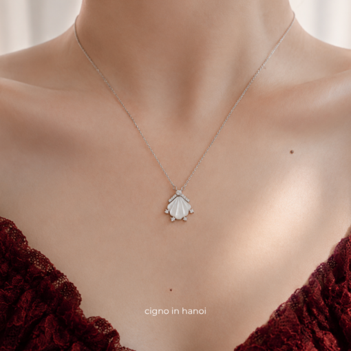Alternative view of CIGNO – Dây chuyền Bạch kim & Bạc 925 Narissa CIGNO